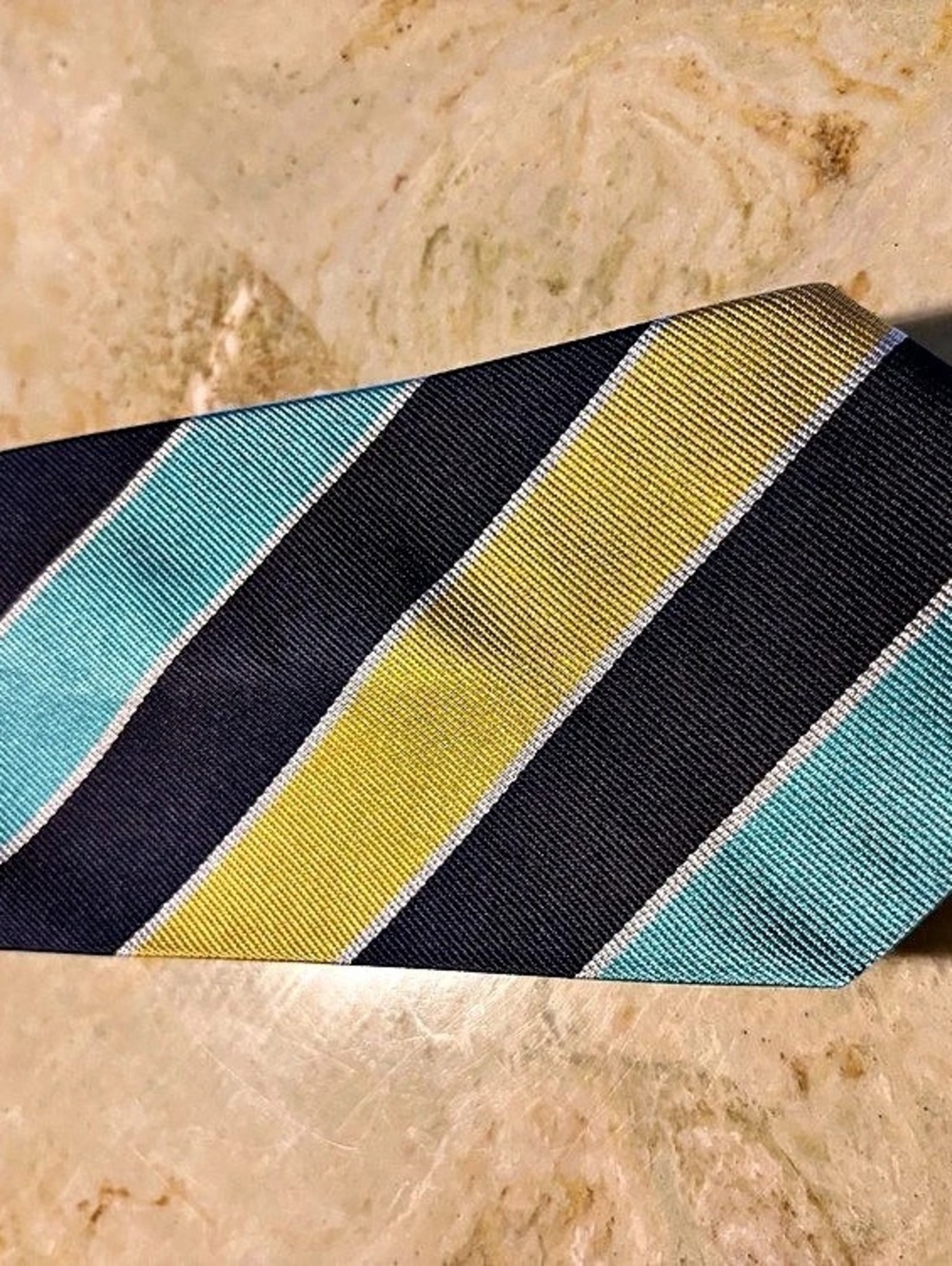 Brooks Brothers Geometric Silk-Style Tie in Black & Yellow Like New